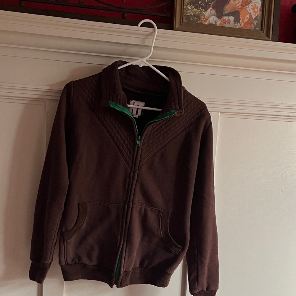Cozy Brown sweatshirt with Green Trim and unique details